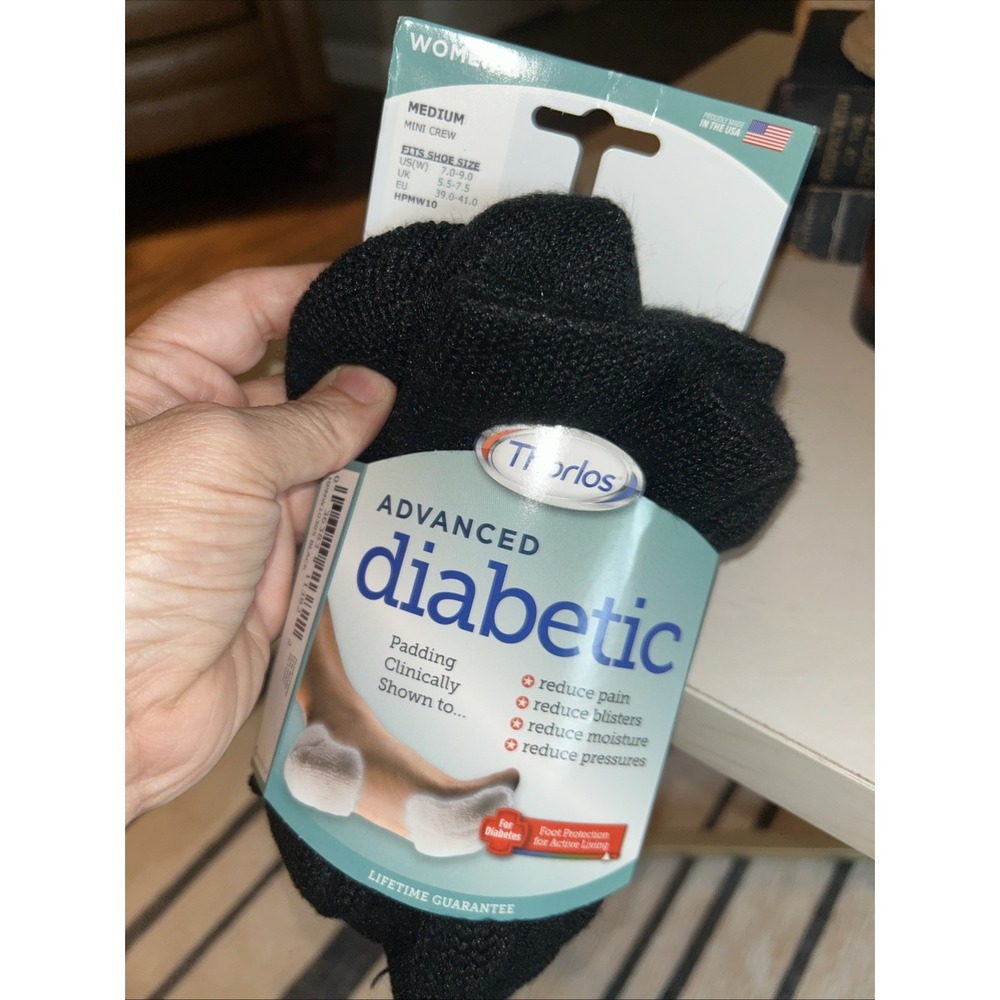 New THORLOS DIABETIC WOMEN'S MEDIUM CREW SOCKS